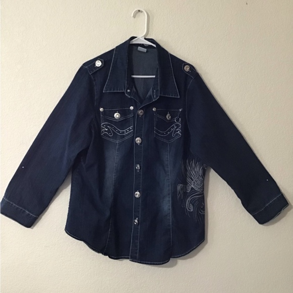Women’s denim shirt